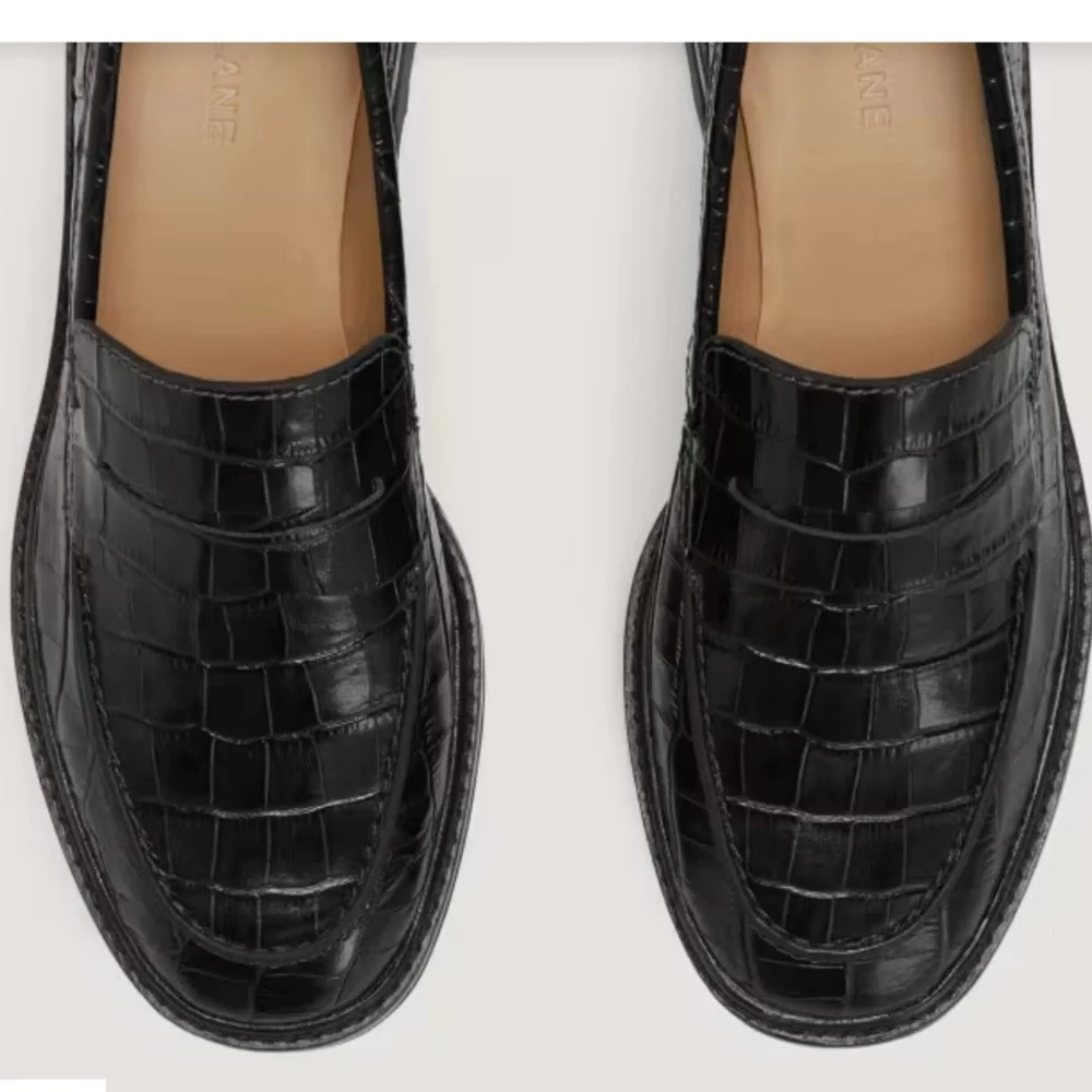 NEW Everlane Black Crocodile Leather Chunky Lug Sole‎ Loafer in Size 8.5